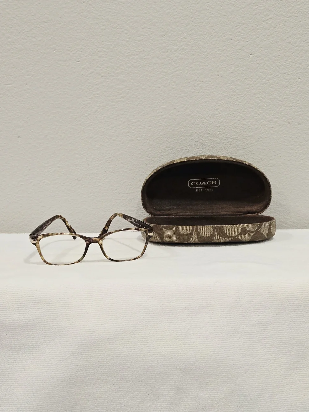 Coach tortoiseshell eyeglass